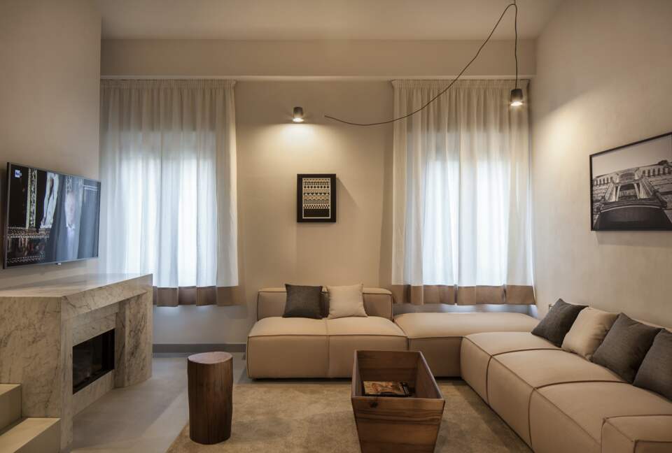 Equity Residences, Medieval Walled City Penthouse - Siena, Italy