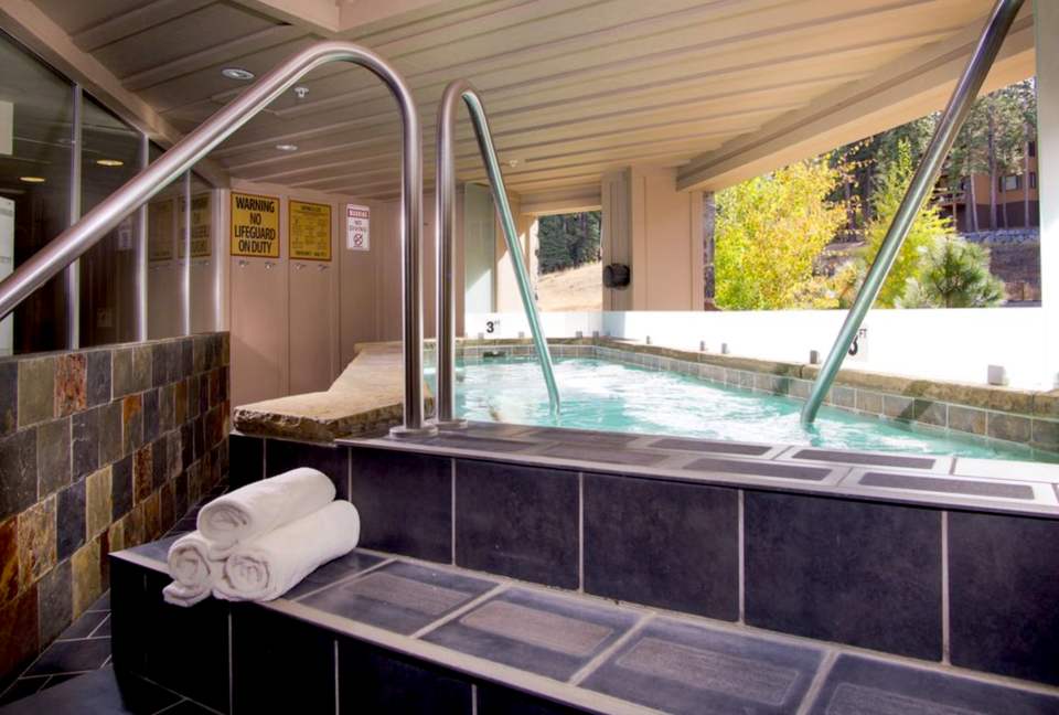 One Village Place Luxury Northstar Residence - Truckee, California