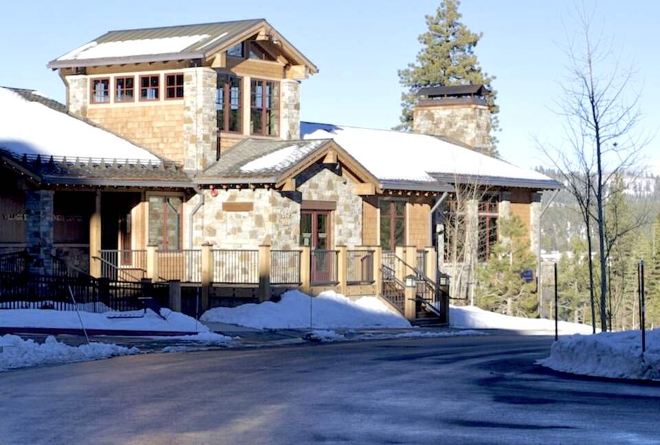 One Village Place Luxury Northstar Residence - Truckee, California