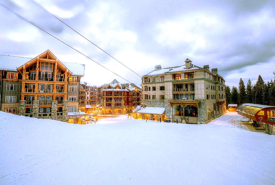 One Village Place Luxury Northstar Residence - Truckee, California