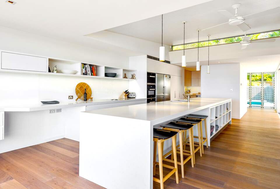 Amanwali - Luxury Beach Escape - Whale Beach, Australia