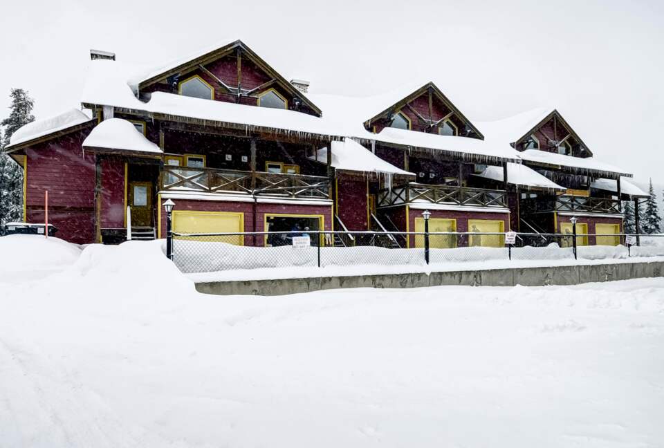 Ski-In/Ski-Out in the Heart of Apex Village - Apex Mountain Resort - Hedley, Canada