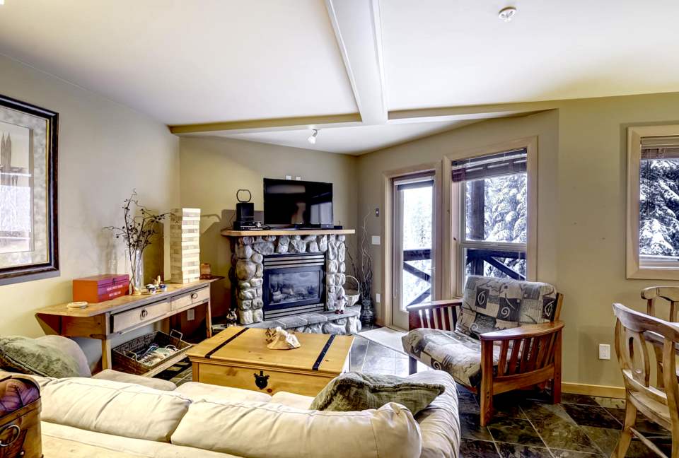 Ski-In/Ski-Out in the Heart of Apex Village - Apex Mountain Resort - Hedley, Canada