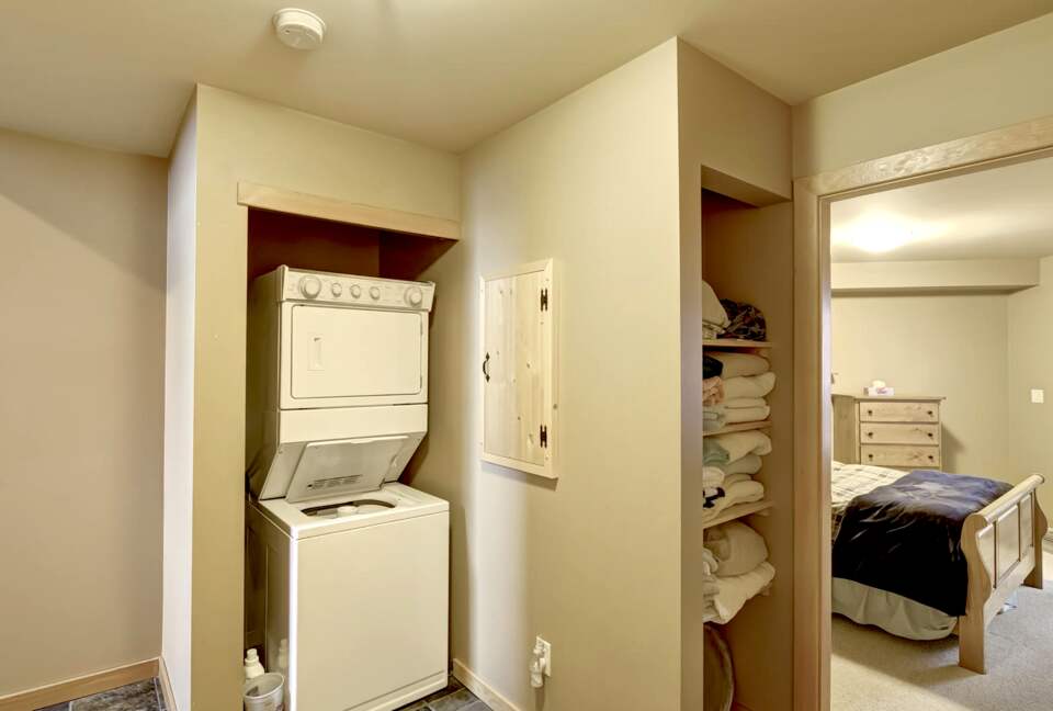 Ski-In/Ski-Out in the Heart of Apex Village - Apex Mountain Resort - Hedley, Canada