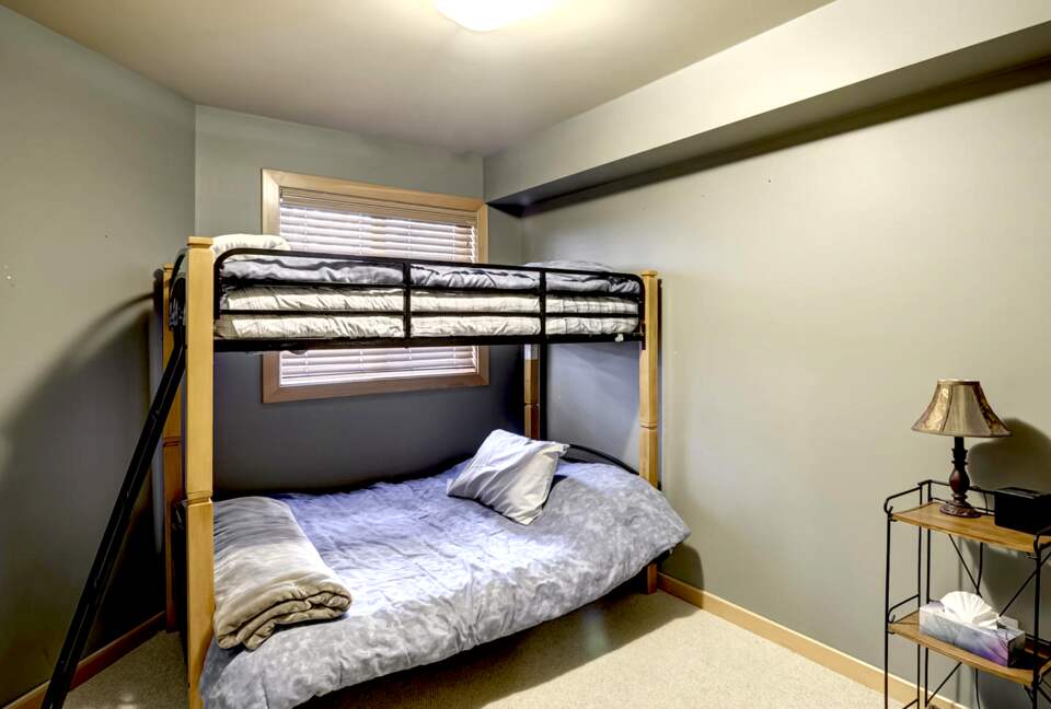 Ski-In/Ski-Out in the Heart of Apex Village - Apex Mountain Resort - Hedley, Canada