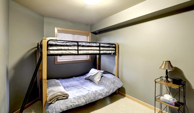 Ski-In/Ski-Out in the Heart of Apex Village - Apex Mountain Resort - Hedley, Canada