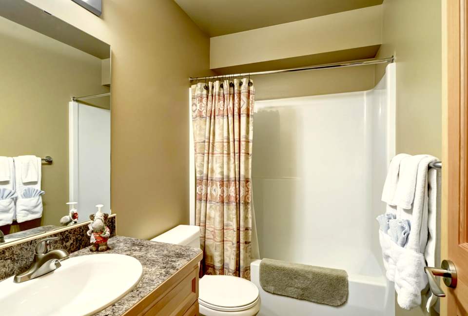 Ski-In/Ski-Out in the Heart of Apex Village - Apex Mountain Resort - Hedley, Canada