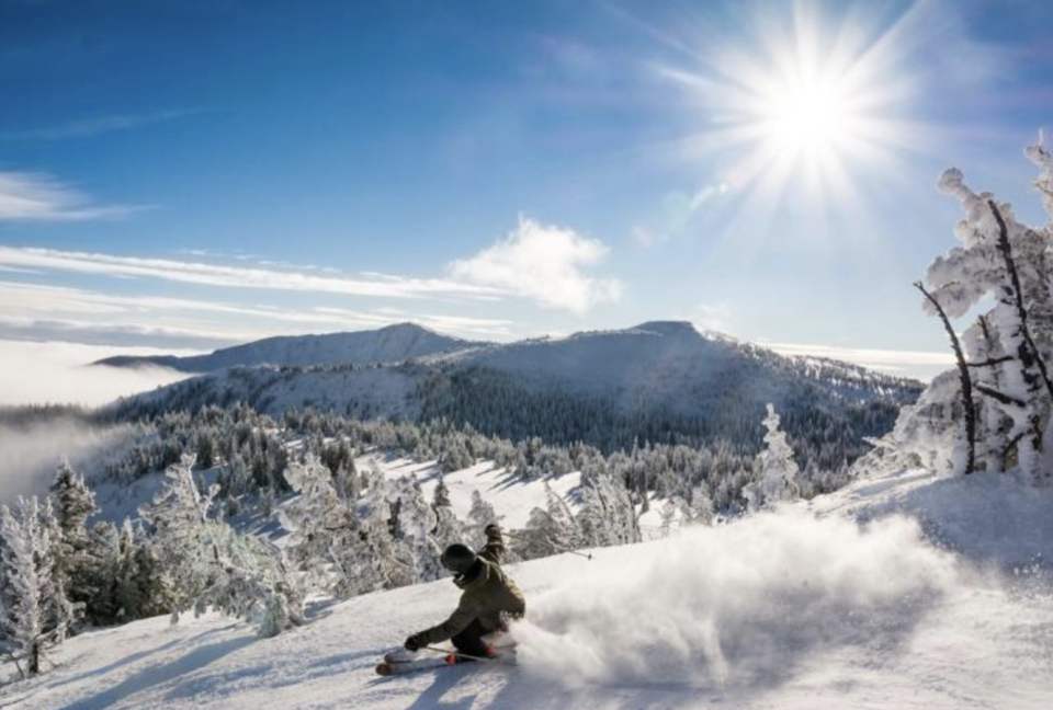 Ski-In/Ski-Out in the Heart of Apex Village - Apex Mountain Resort - Hedley, Canada
