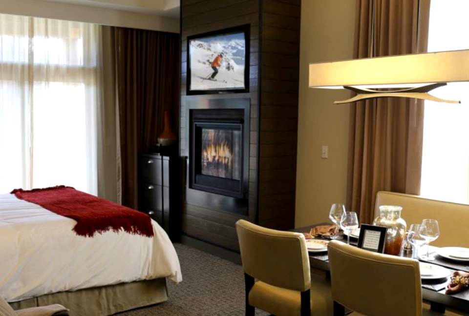 Welk's Northstar Lodge Ski In Ski Out - One Bedroom Studio - Truckee, California