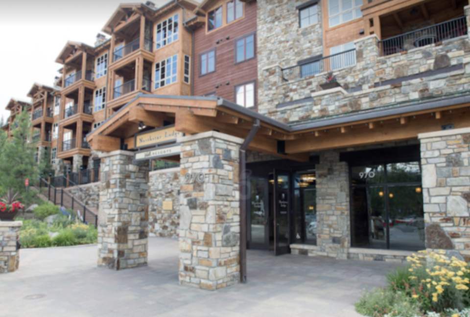 Welk's Northstar Lodge Ski In Ski Out - One Bedroom Studio - Truckee, California