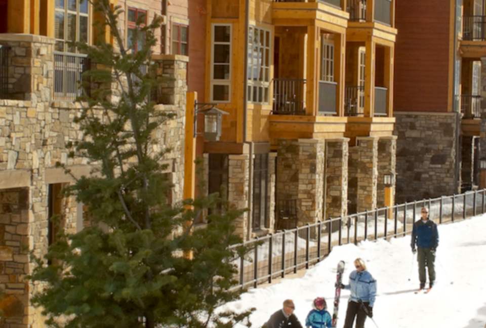 Welk's Northstar Lodge Ski In Ski Out - One Bedroom Studio - Truckee, California