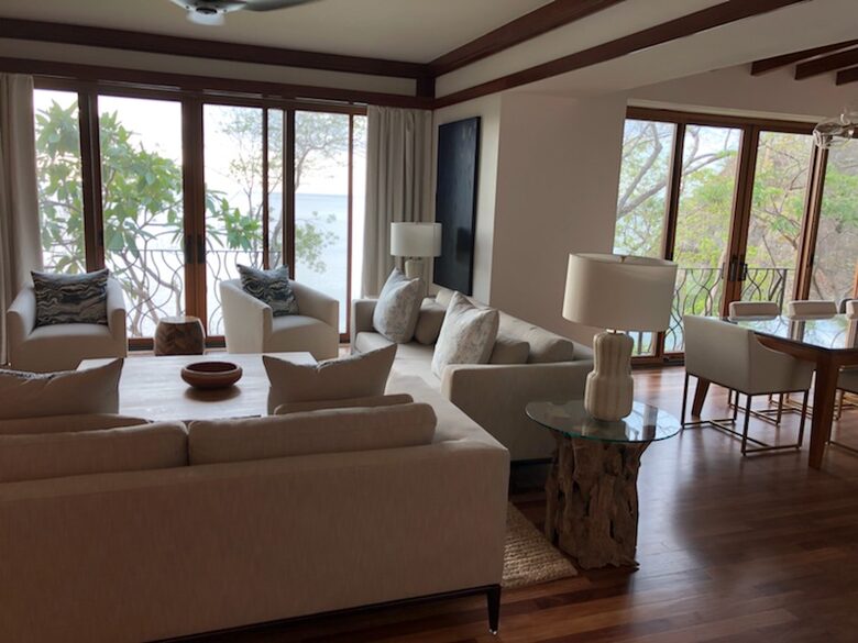 Living Room and Dining Room, open Floor plan