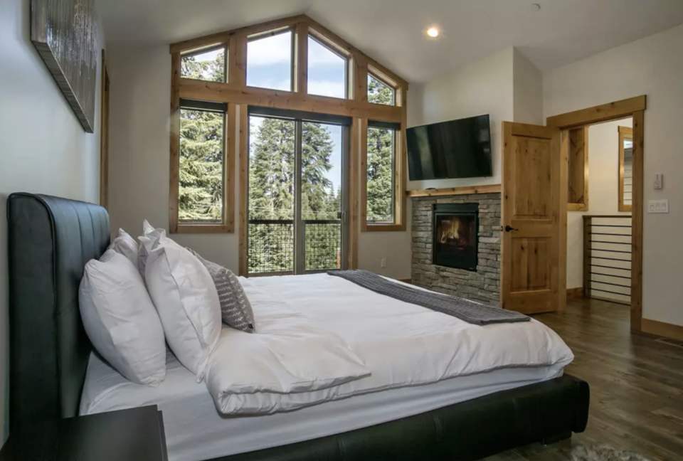 Luxurious Tahoe Home - Truckee, California