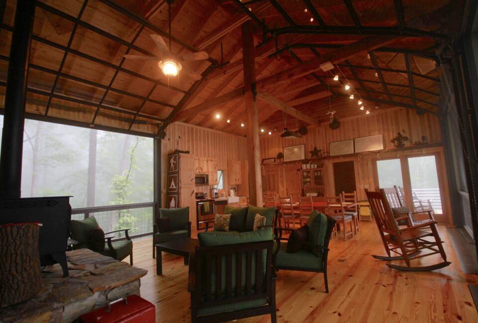 Mountain Retreat Near Greenville and Asheville - Greenville, South Carolina