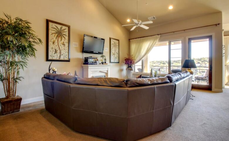 Lakeway Luxury Lakefront - Lakeway, Texas