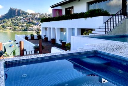 Lakefront Luxury in Valle de Bravo - Valle de Bravo, Mexico