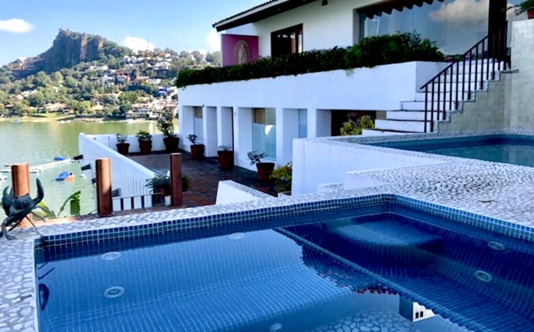 Lakefront Luxury in Valle de Bravo - Valle de Bravo, Mexico