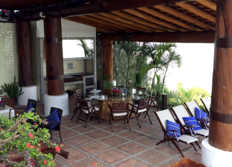 Lakefront Luxury in Valle de Bravo - Valle de Bravo, Mexico