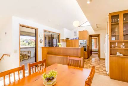 Central Surf Coast House with Spectacular Views! - Torquay, Australia