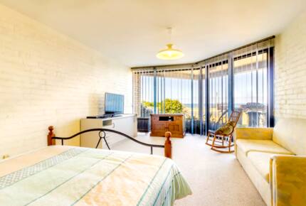 Central Surf Coast House with Spectacular Views! - Torquay, Australia