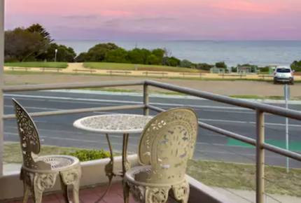Central Surf Coast House with Spectacular Views! - Torquay, Australia