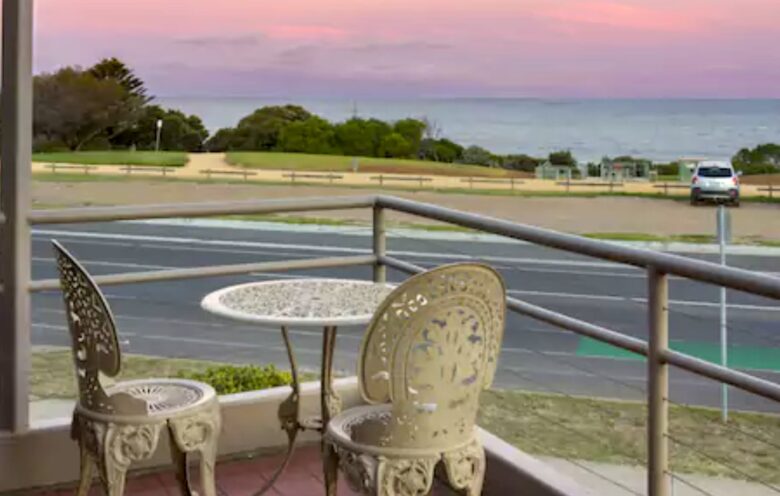Central Surf Coast House with Spectacular Views! - Torquay, Australia