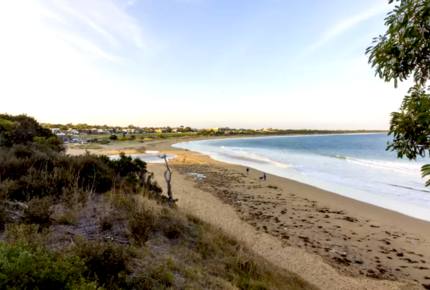 Central Surf Coast House with Spectacular Views! - Torquay, Australia