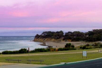 Central Surf Coast House with Spectacular Views! - Torquay, Australia