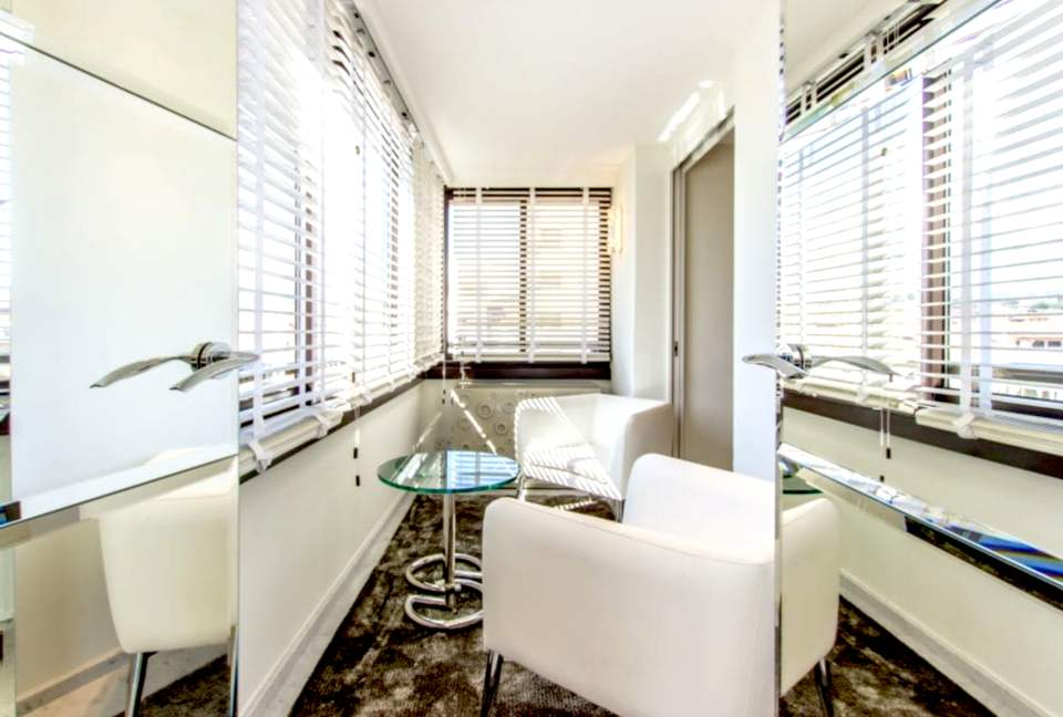 Cannes Croisette Penthouse - Cannes, France