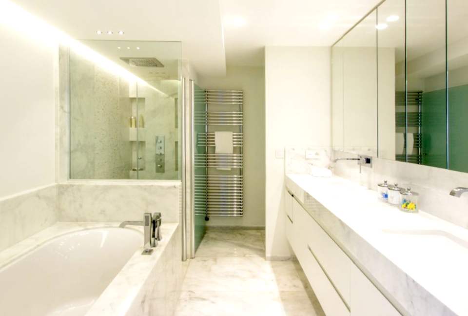 Cannes Croisette Penthouse - Cannes, France