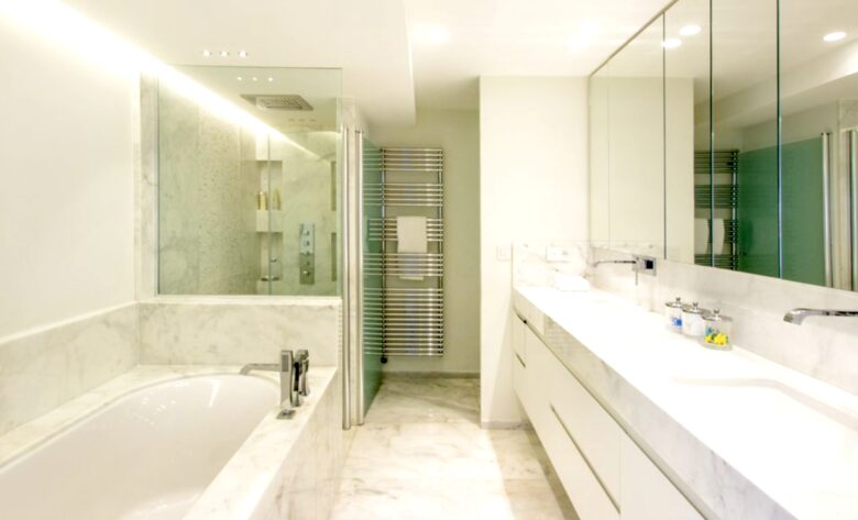 Cannes Croisette Penthouse - Cannes, France