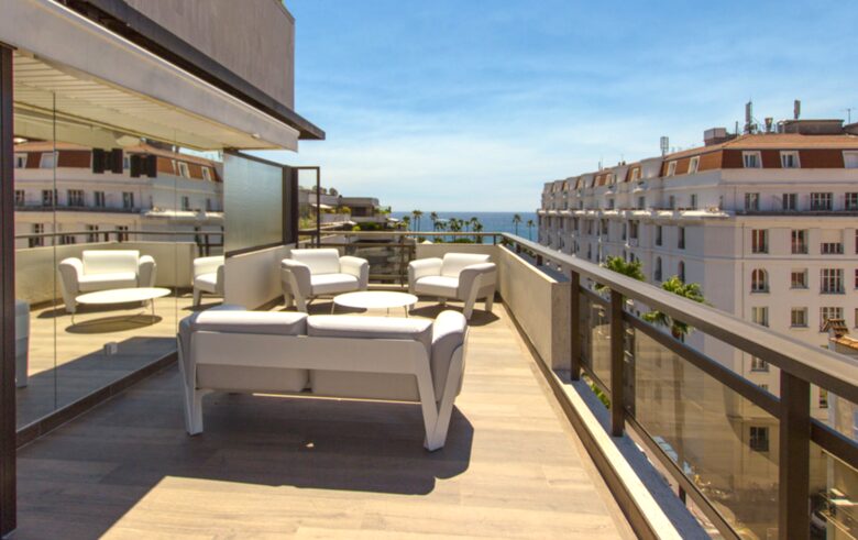Cannes Croisette Penthouse - Cannes, France