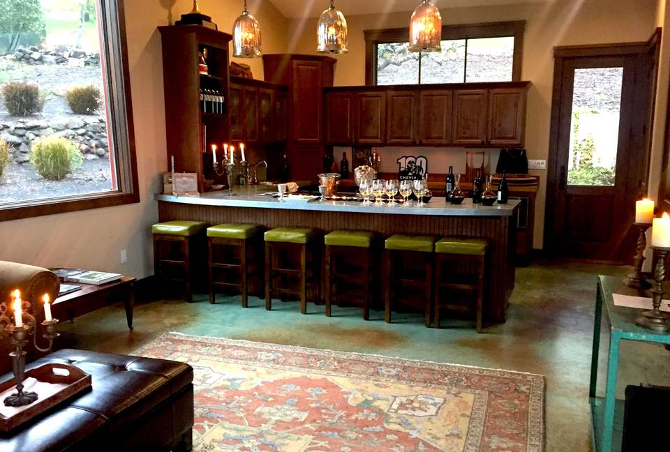 Spectacular Napa Valley V12 Vineyard Cottage with Private Tasting! - Napa, California