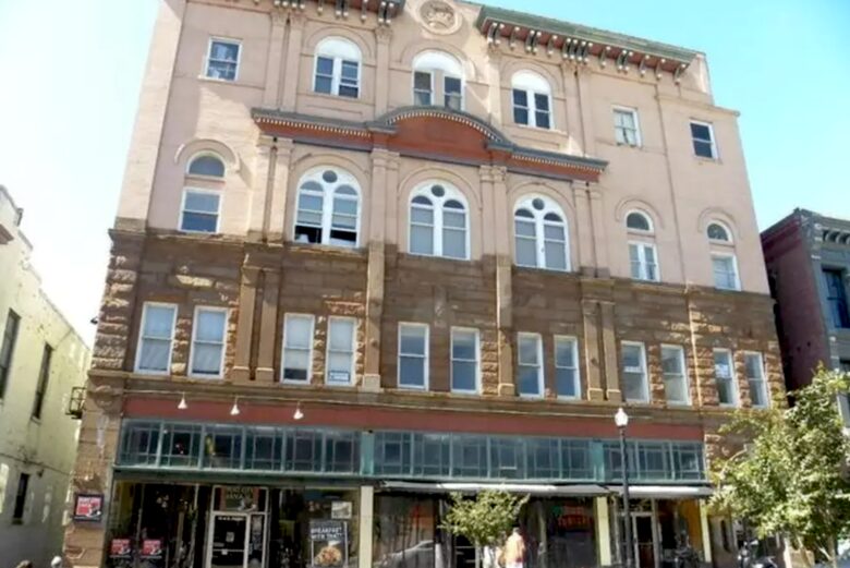 Gorgeous Residence in the Heart of Historic Wilmington - Wilmington, North Carolina