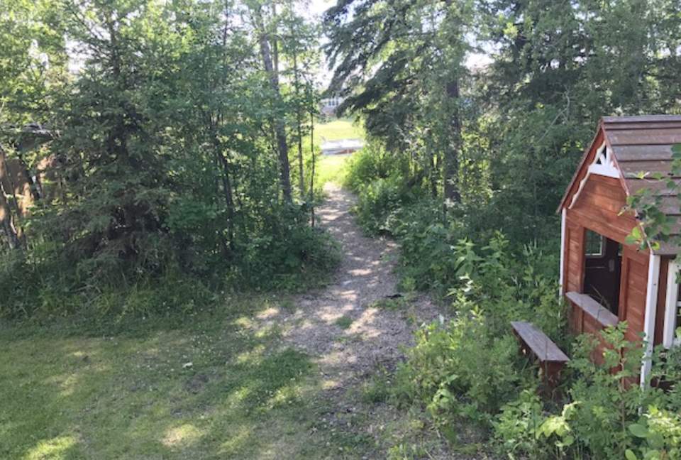 Gull Lake Cabin – Meridian Beach - Red Deer, Canada