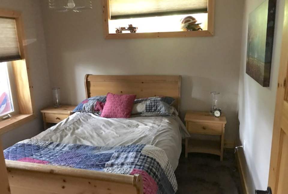 Gull Lake Cabin – Meridian Beach - Red Deer, Canada