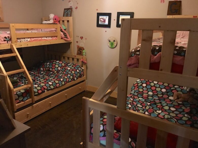 Gull Lake Cabin – Meridian Beach - Red Deer, Canada