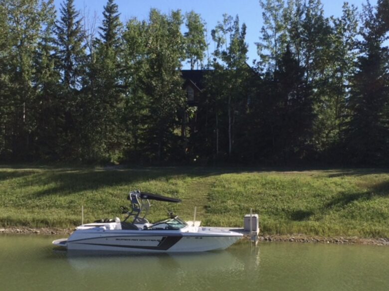 Gull Lake Cabin – Meridian Beach - Red Deer, Canada