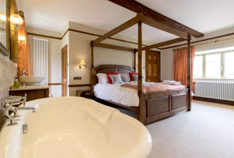 Atherstone Farmhouse - Somerset, United Kingdom