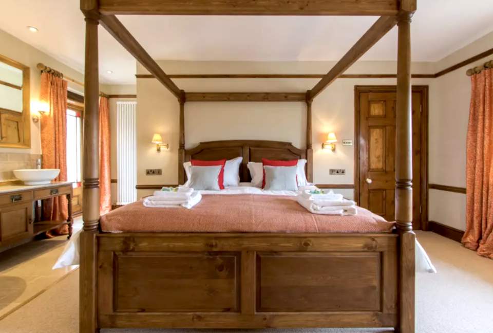 Atherstone Farmhouse - Somerset, United Kingdom