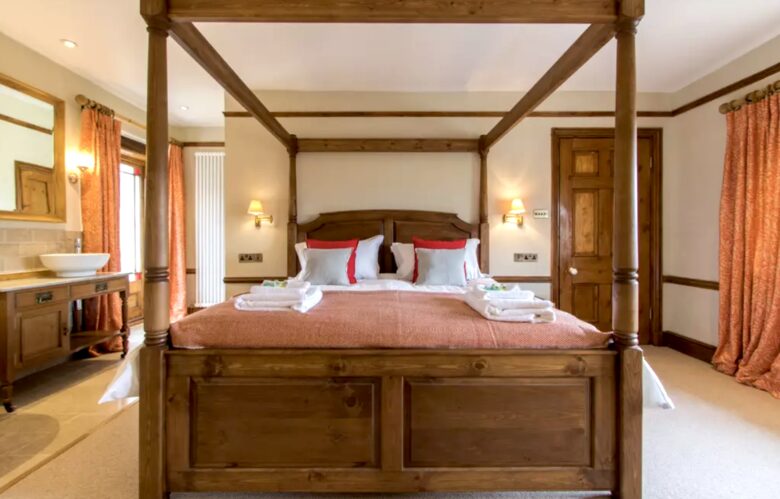 Atherstone Farmhouse - Somerset, United Kingdom