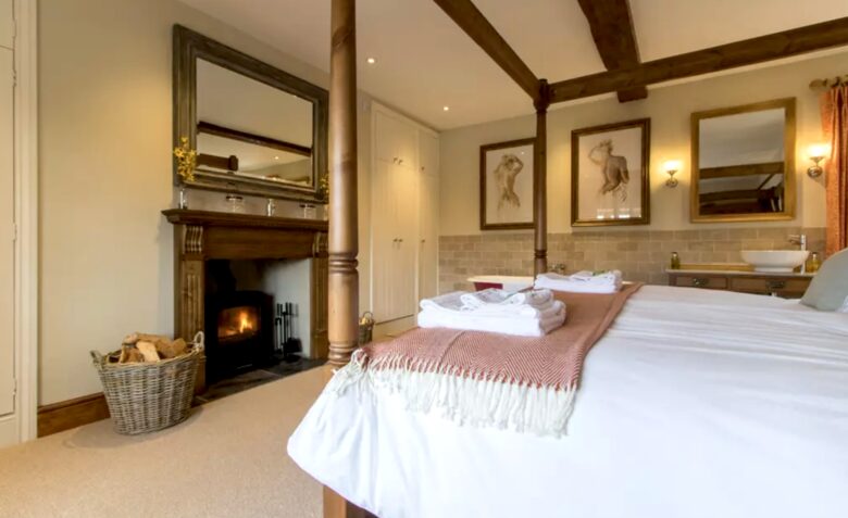 Atherstone Farmhouse - Somerset, United Kingdom