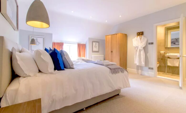 Atherstone Farmhouse - Somerset, United Kingdom