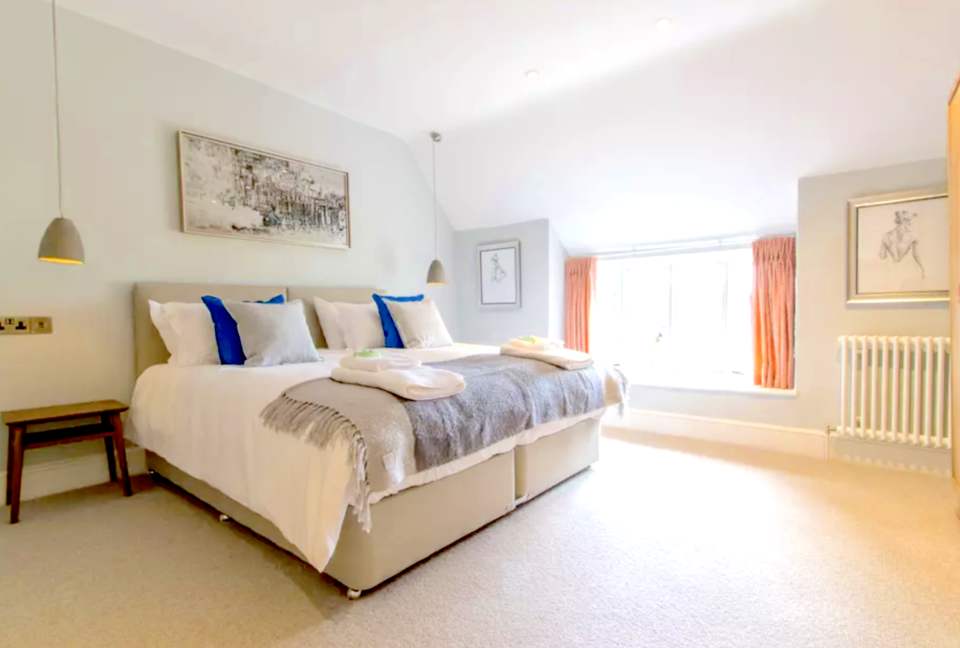 Atherstone Farmhouse - Somerset, United Kingdom