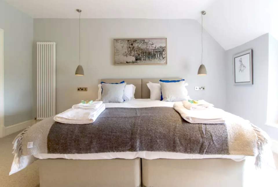 Atherstone Farmhouse - Somerset, United Kingdom