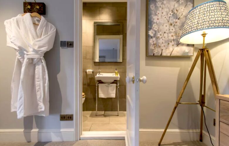 Atherstone Farmhouse - Somerset, United Kingdom