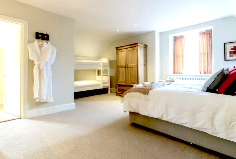 Atherstone Farmhouse - Somerset, United Kingdom