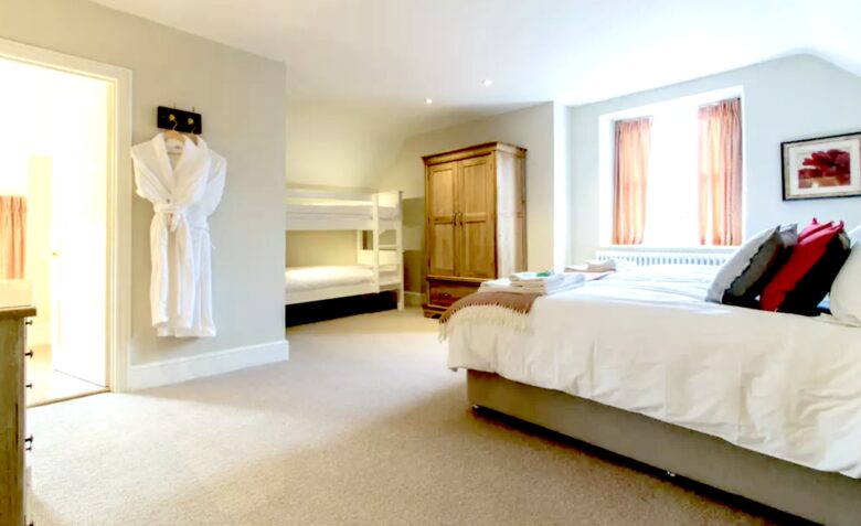 Atherstone Farmhouse - Somerset, United Kingdom