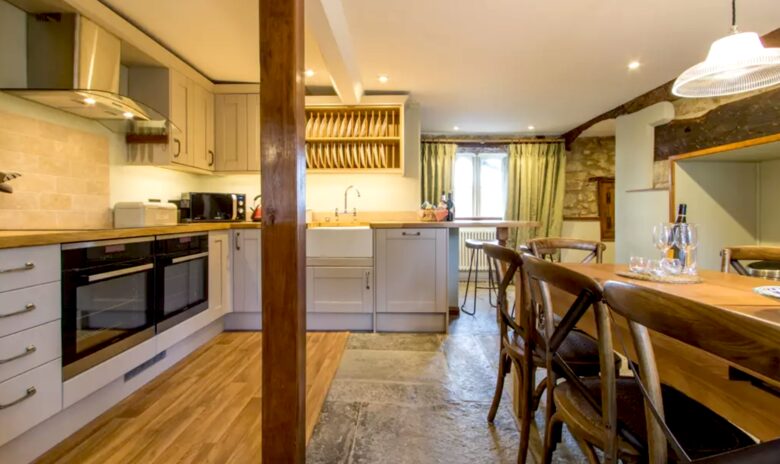 Atherstone Farmhouse - Somerset, United Kingdom