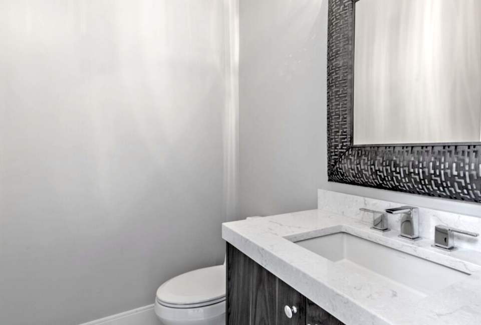 Contemporary Lake Norman Escape - Denver, North Carolina